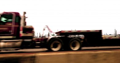 canada-trucker-protest-truck-ambassador-bridge