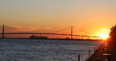 detroit river sunset ambassador bridge