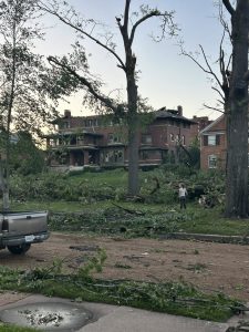 storm damage st. louis tornado